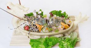 Sala mang đến bữa tiệc buffet hải sản có sashimi ngon, rẻ